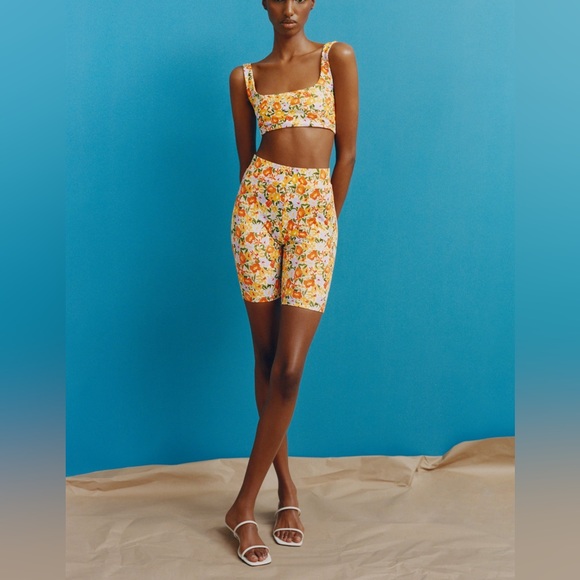 Zara Tops - Zara 2 pieces matching set floral print crop top & bike shorts NWT